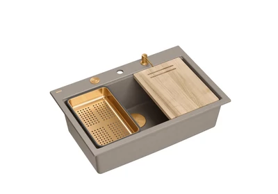 Szürkés barna  / Réz színű kiegészítők