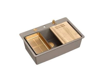 Szürkés barna  / Réz színű kiegészítők