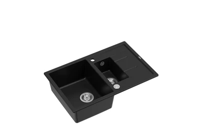 Fekete / Acél színű kiegészítők